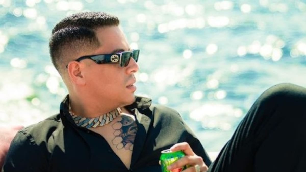 Líder del Grupo Firme le admite a su esposa que no es el hombre perfecto
