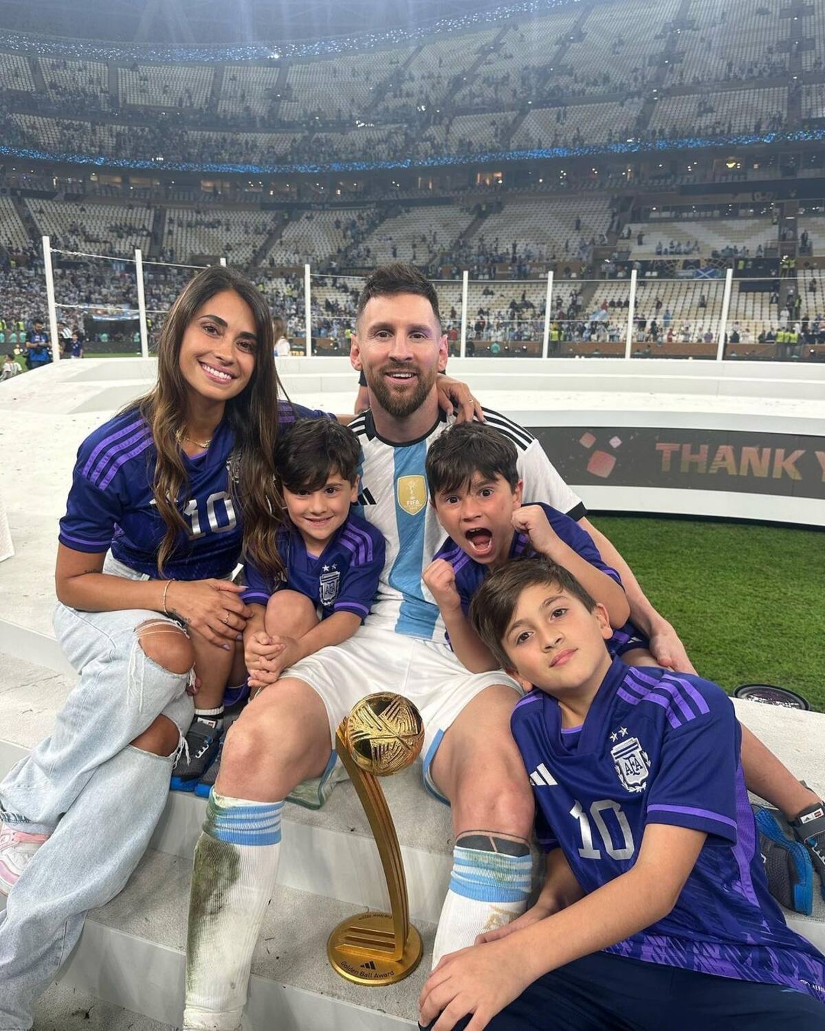 Lionel Messi estuvo acompañado de su familia en la celebración - Créditos: Instagram
