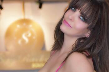 Lisset solicitó una orden de restricción a su hermana Elsa; entérate por qué