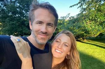 Ryan Reynolds y Blake Lively muestran evidente cansancio cuando salen de paseo sin sus hijos