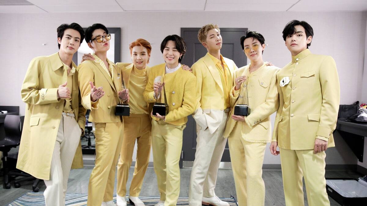 Los cinco mejores números musicales en los American Music Awards 2021