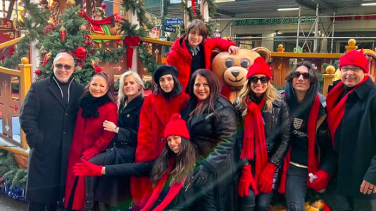 Los Estefan celebran Thanksgiving desde Nueva York como una numerosa familia