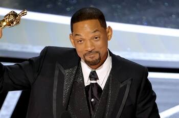 ¿La Academia miente? Contradicen versión oficial del Oscar sobre lo que pasó con Will Smith