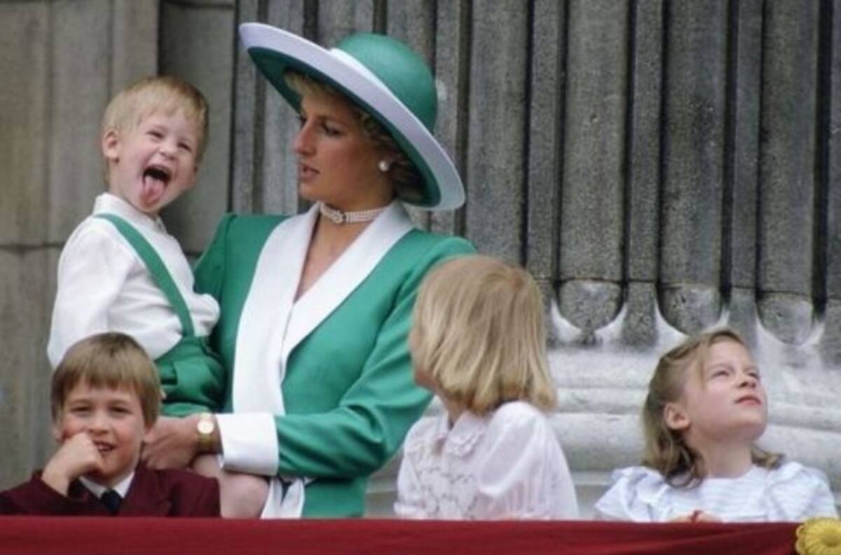 Tiernos videos de Lady Di regañando a Harry demuestran lo que siempre se dijo del príncipe