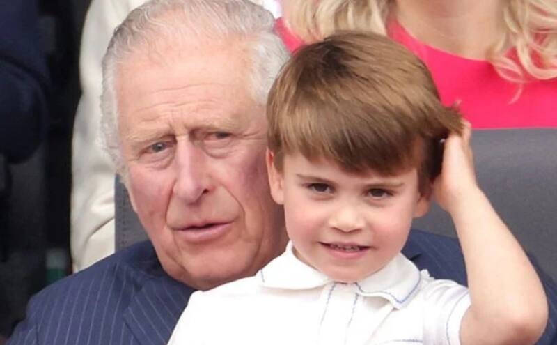 Louis se encarga de sacar al Rey Carlos de los protocolos. - Créditos: Instagram