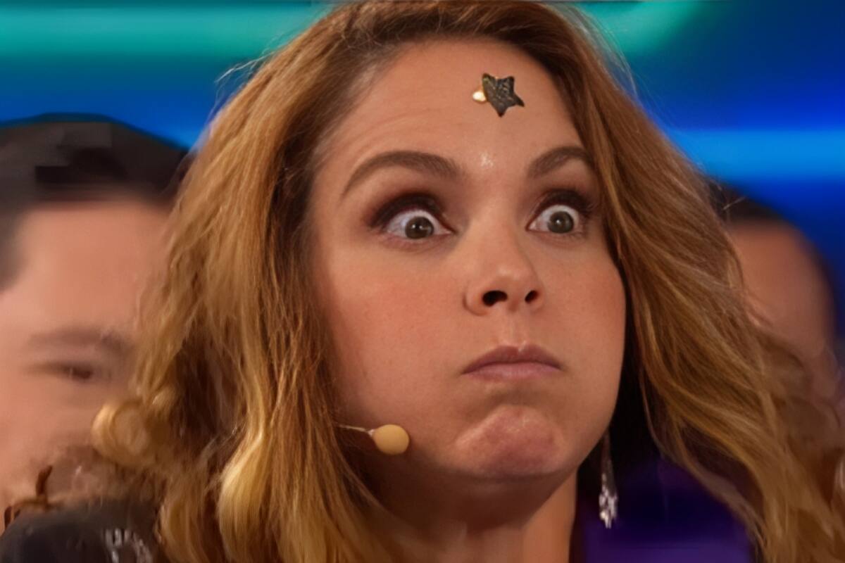 La "Novia de América" participó en una divertida dinámica en "Me Caigo de Risa" y terminó cacheteada por su hija Lucerito.