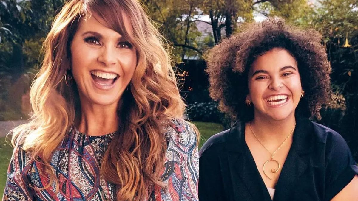 Lucero Mijares, hija de Lucero y Manuel Mijares, tendrá que utilizar una bota ortopédica