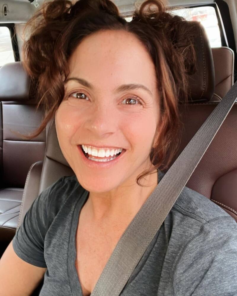 Lucero se armó de valor para meterse a una tina con hielos - Créditos: Instagram