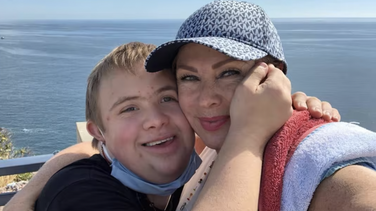 Luciano, hijo de Lety Calderón, conmueve al perdonar a su papá "por tener otra familia"