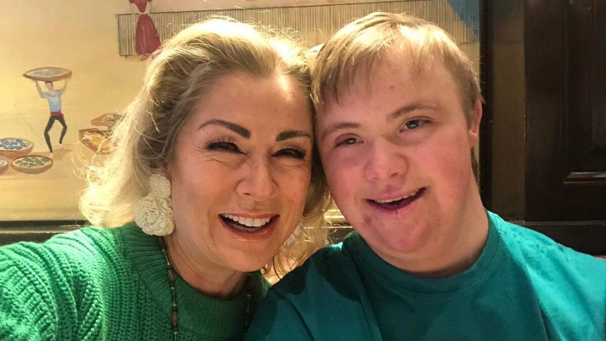 Luciano, hijo de Lety Calderón, sigue los pasos de su mamá y debuta en telenovela