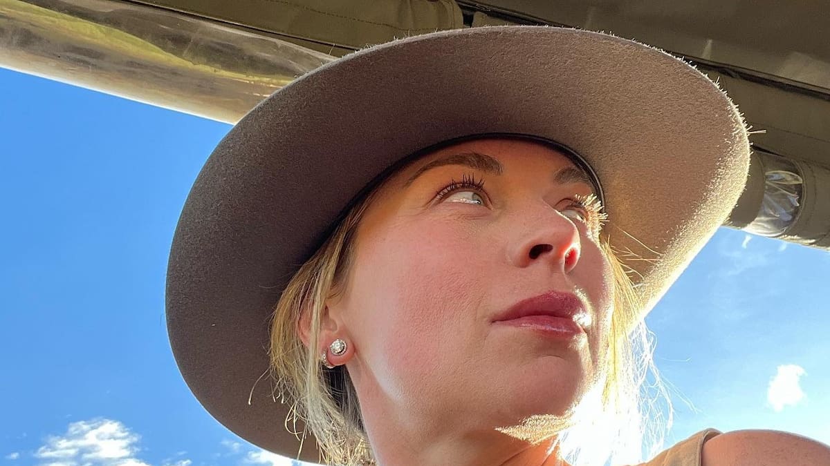 Isabel Fernández habla sobre su supuesto beso con Ludwika Paleta