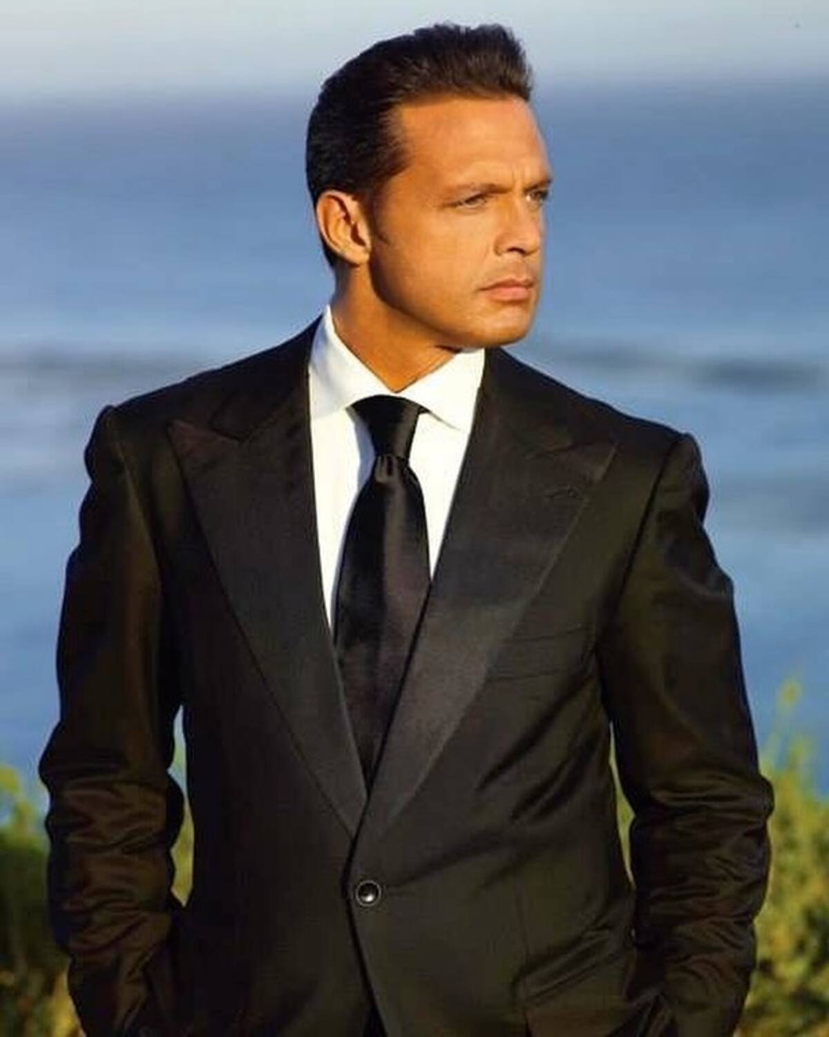 Luis Miguel es captado en tienda de descuentos - Créditos: Instagram Luis Miguel