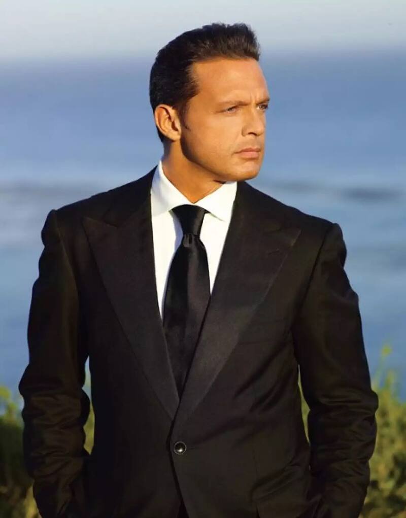 Luis Miguel impresiona a sus fanáticos al lucir más rejuvenecido - Créditos: Instagram