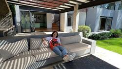 Así es la nueva y espaciosa casa que compró Luisito Comunica