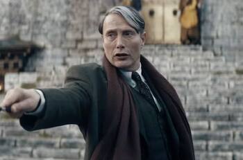 Madd Mikkelsen cierra su Instagram ante el odio de seguidores de Johnny Deep