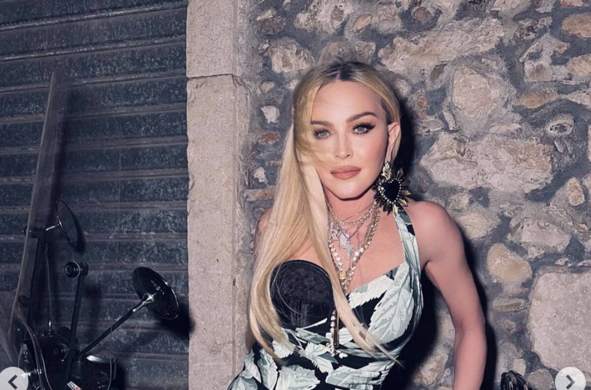 Madonna posa más jovial y sugerente que nunca para despedirse de la tierra de su papá