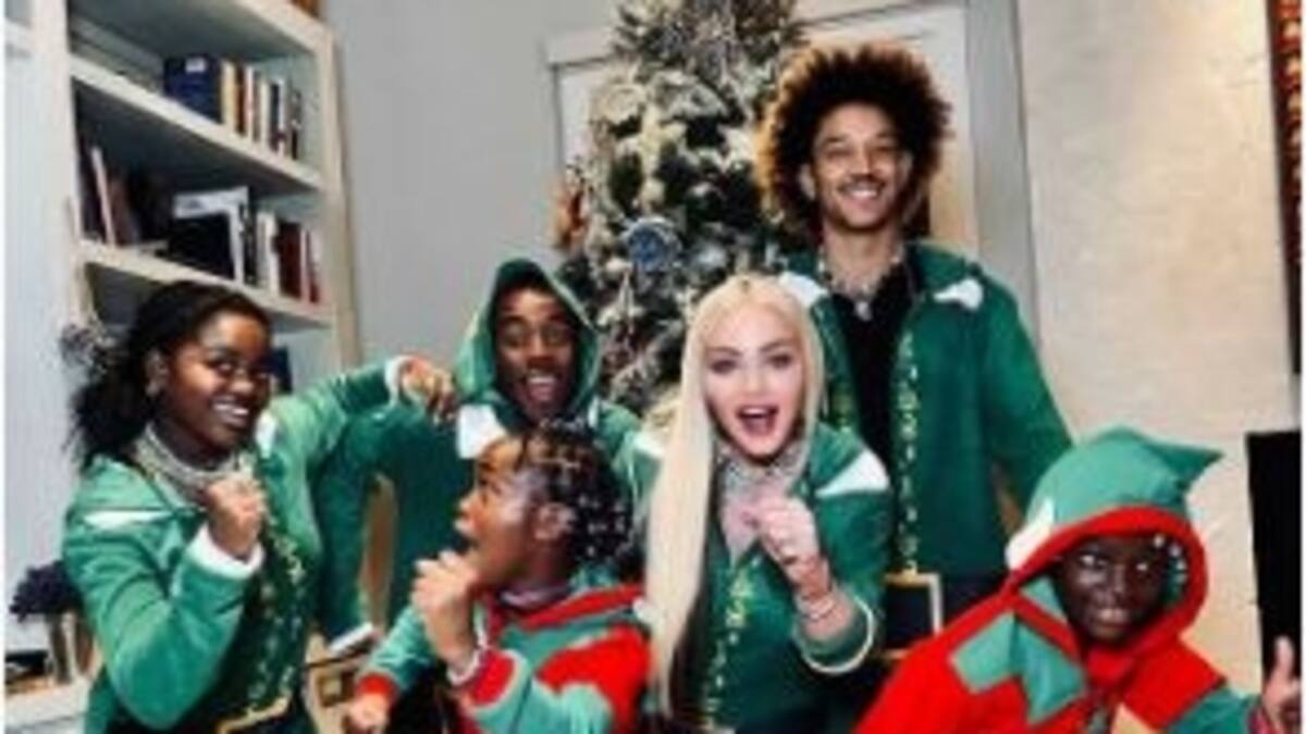 Madonna recibe críticas de internautas por su aspecto en video Navideño