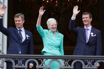 Reina Margarita II de Dinamarca no quiere que sus hijos terminen como William y Harry