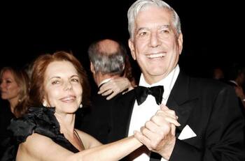 Mario Vargas Llosa es homenajeado en Francia junto a su esposa y ni menciona a Isabel Presyler