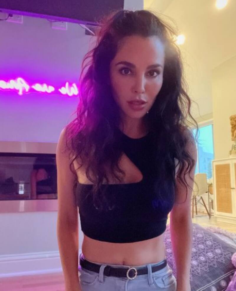 Martha Higareda revela que no podría estar con Mauricio Ochmann por amistad con Aislinn Derbez - Créditos: Instagram