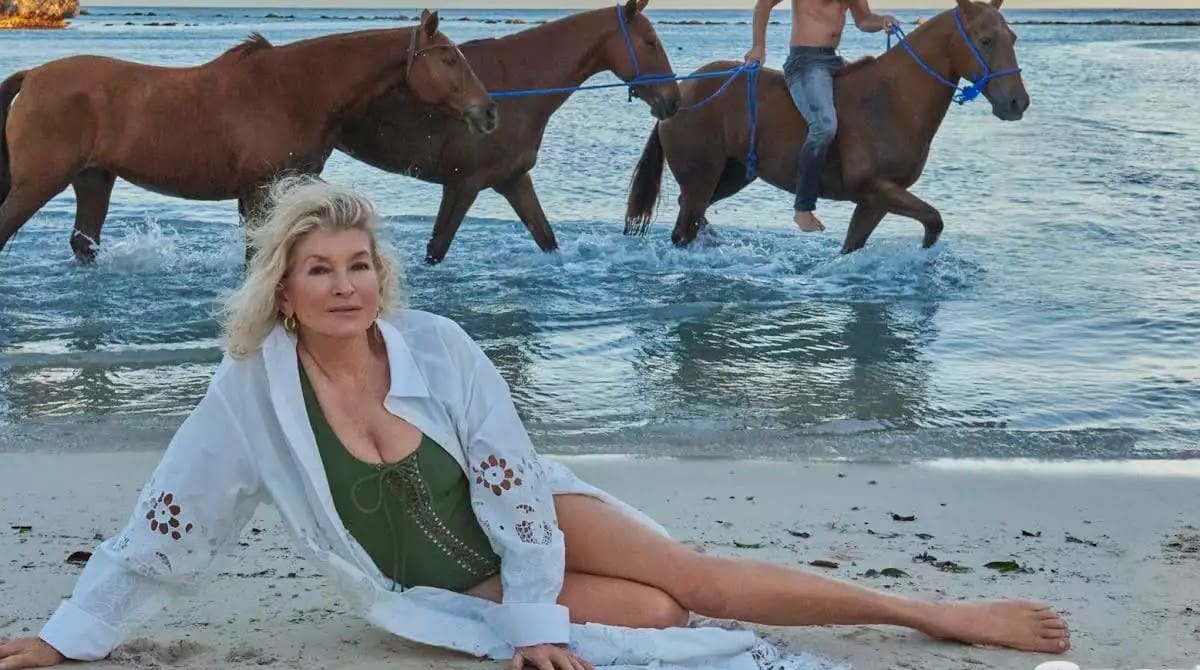 Martha Stewart hizo historia al protagonizar la imagen de una importante revista - Créditos: Instagram