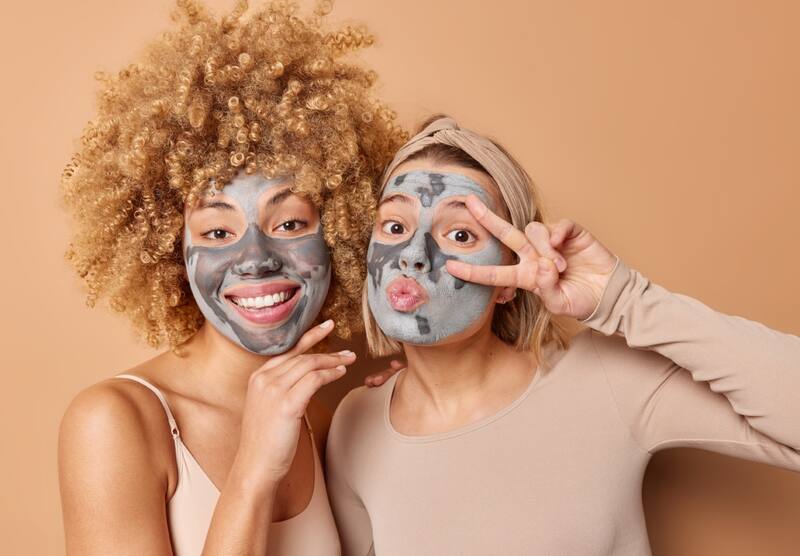 La mascarilla de huevo, limón y linaza tiene grandes poderes curativos para la piel.