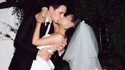 Ariana Grande borró de las redes las fotos de su boda con Dalton Gomez en medio de la noticia de la separación