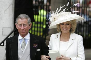 La reina Camila rechazó en su boda un accesorio tradicional que usan la mayoría de las novias reales