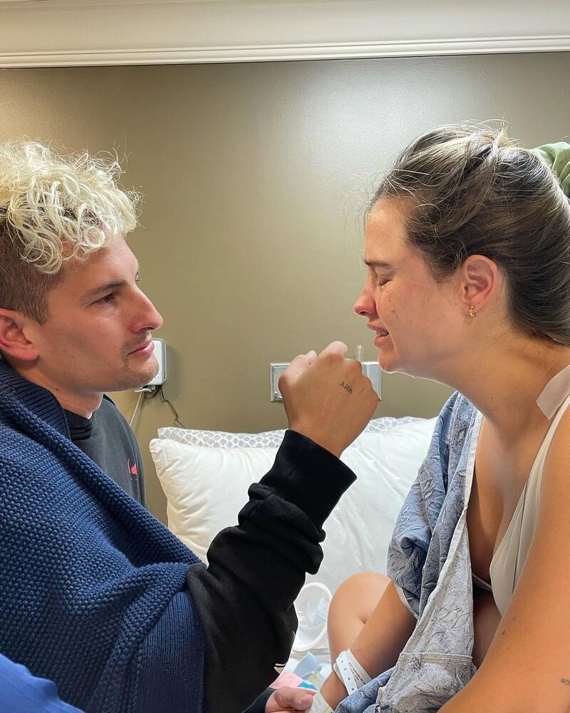 Mau Montaner sorprende a sus seguidores con fotos inéditas del nacimiento de Apolo - Créditos: Instagram