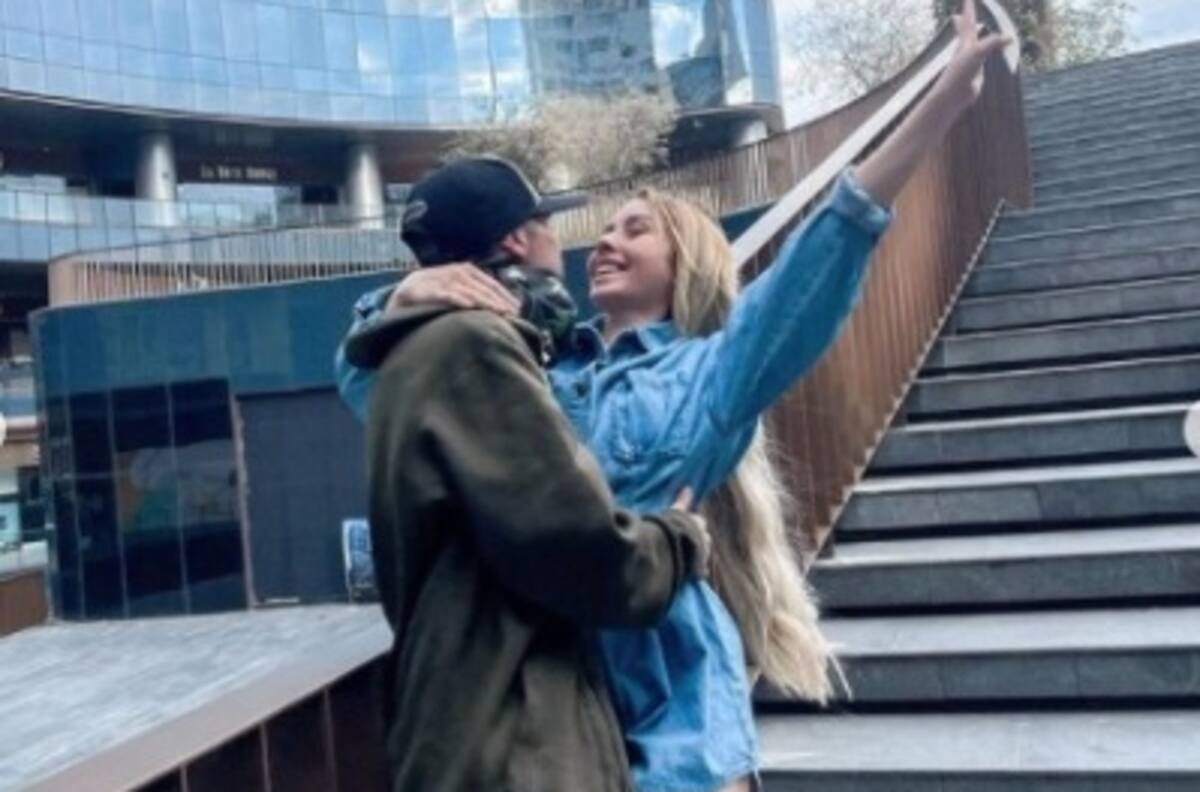 Novia de Santa Fe Klan festeja este Día de las Madres con algo muy especial