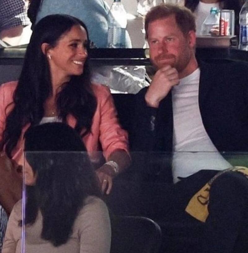 Meghan y harry estuvieron en un juego de baloncesto el lunes por la noche en Los Ángeles. - Créditos: Instagram