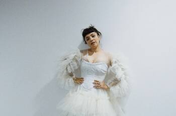 Mon Laferte se casó en espectacular boda y conmovió a varias celebridades