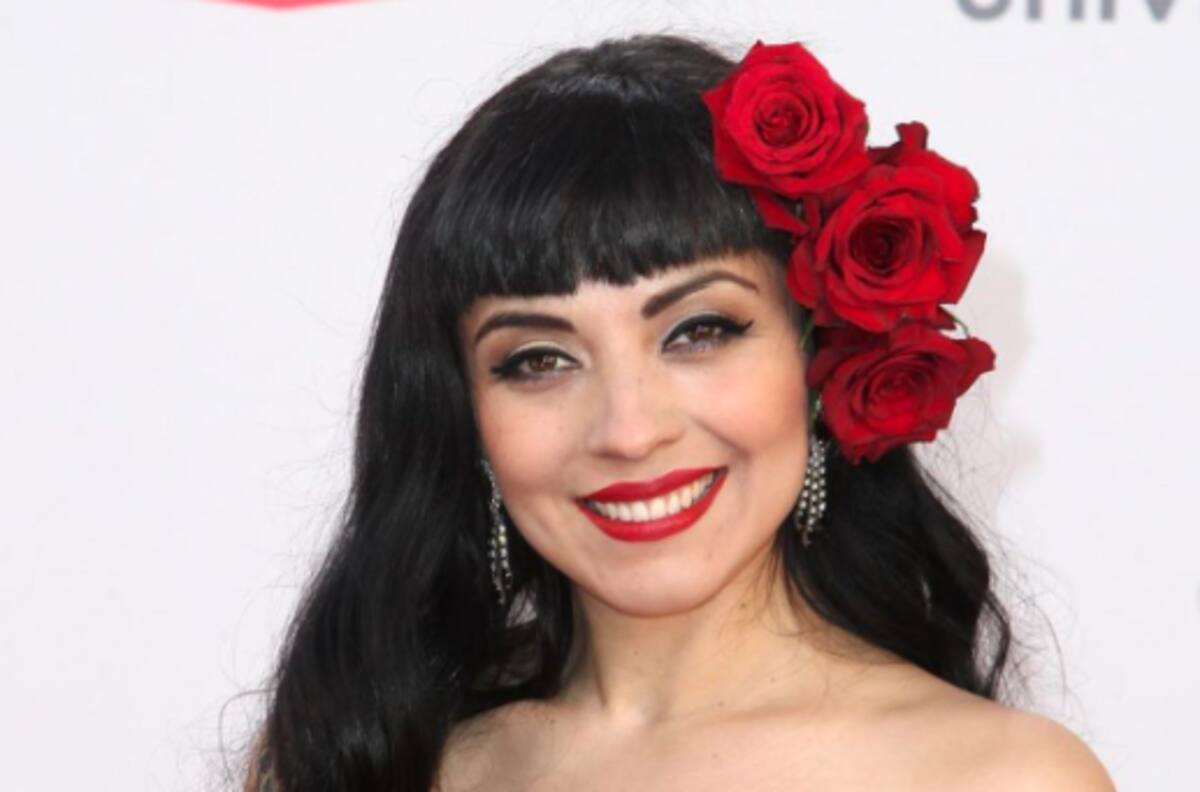 Mon Laferte adquiere la nacionalidad del país que la catapultó en la música