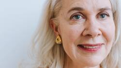 Descubre el secreto de la canela: un antídoto natural contra las canas