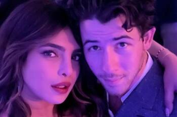 Nick Jonas y Priyanka hacen que su pequeña hija participe en tradicional fiesta ritual