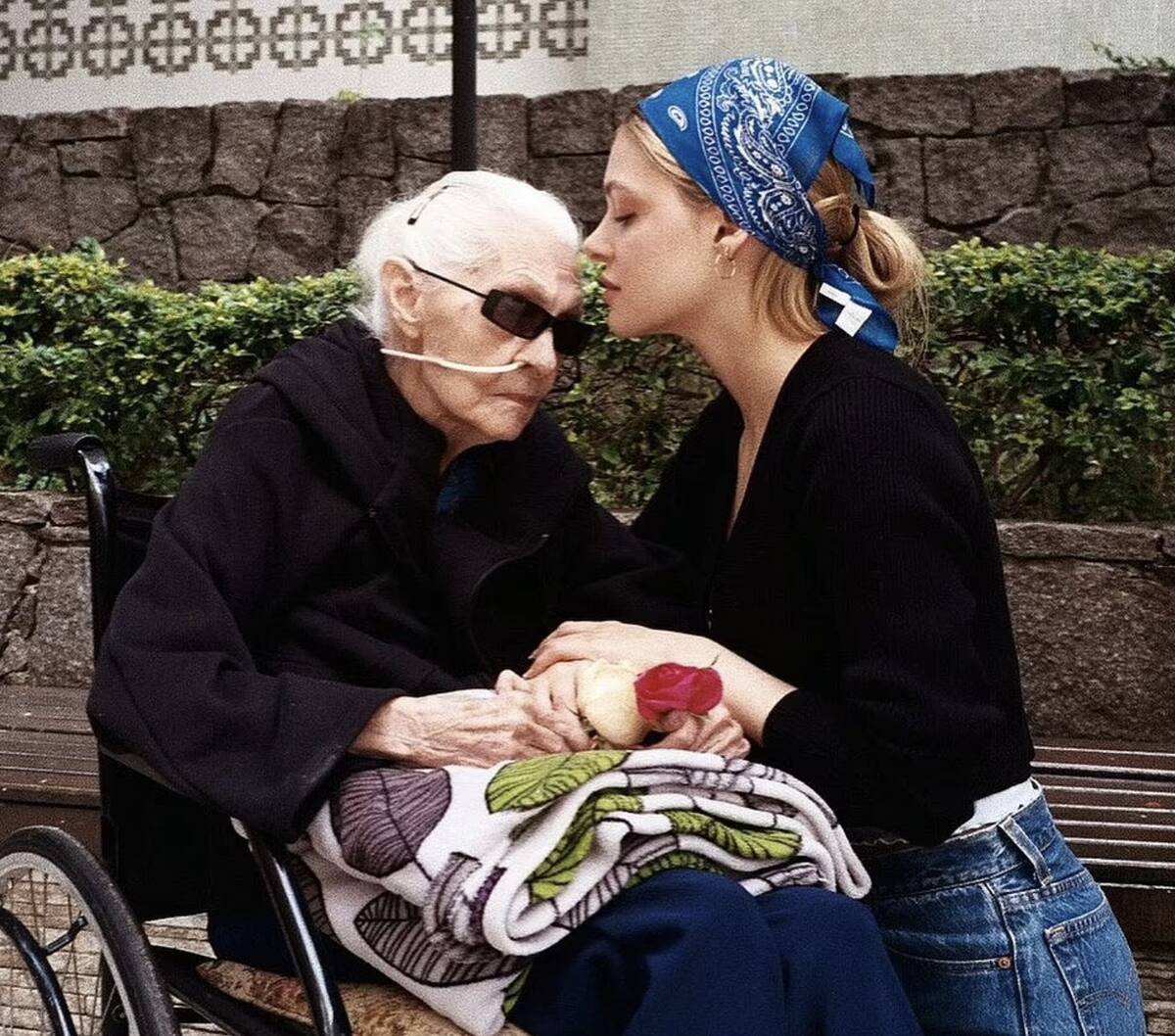 Nicola Peltz es acusada de abusar y maltratar a su niñera Gina Sampaio - Créditos: Instagram