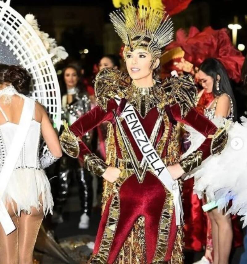 Niñas se disfrazan de Amanda Dudamel y así reaccionó la reina de belleza - Créditos: Instagram