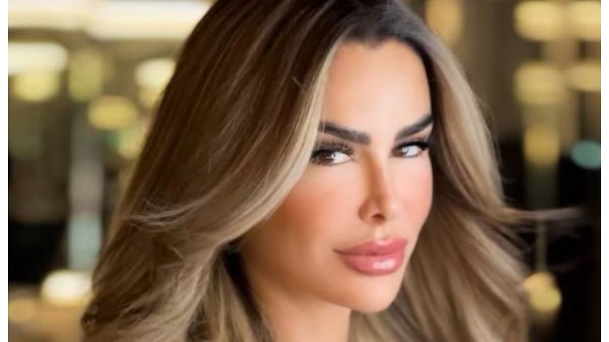 Desató huracán: Ninel Conde deja cuerpo y alma sobre cubierta de yate