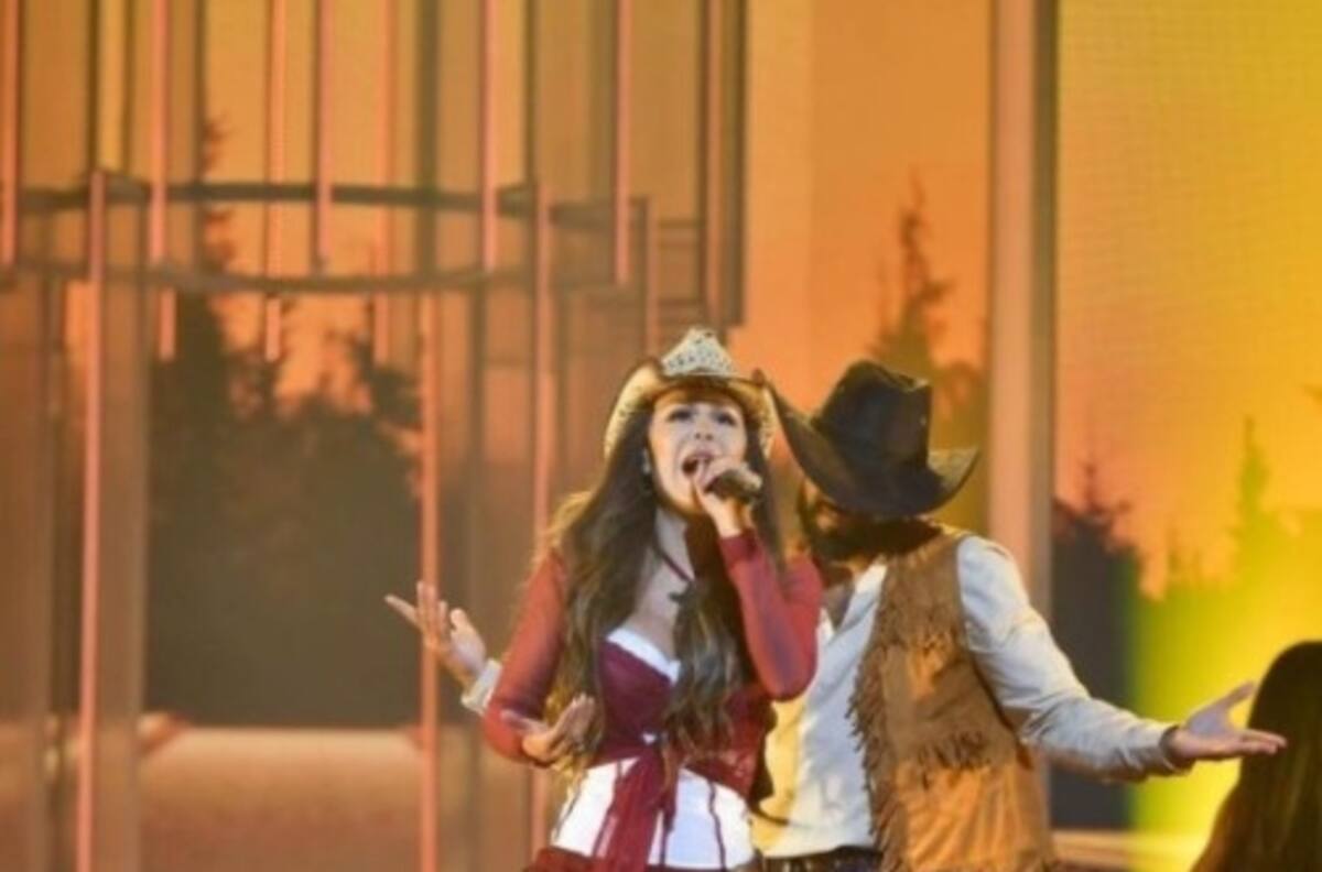 Ninel Conde se caracteriza como Ana Bárbara y revive triángulo amoroso con José Manuel Figueroa