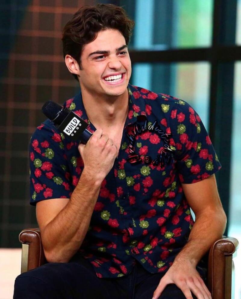 Noah Centineo estrenó llamativo nuevo look - Créditos: Instagram
