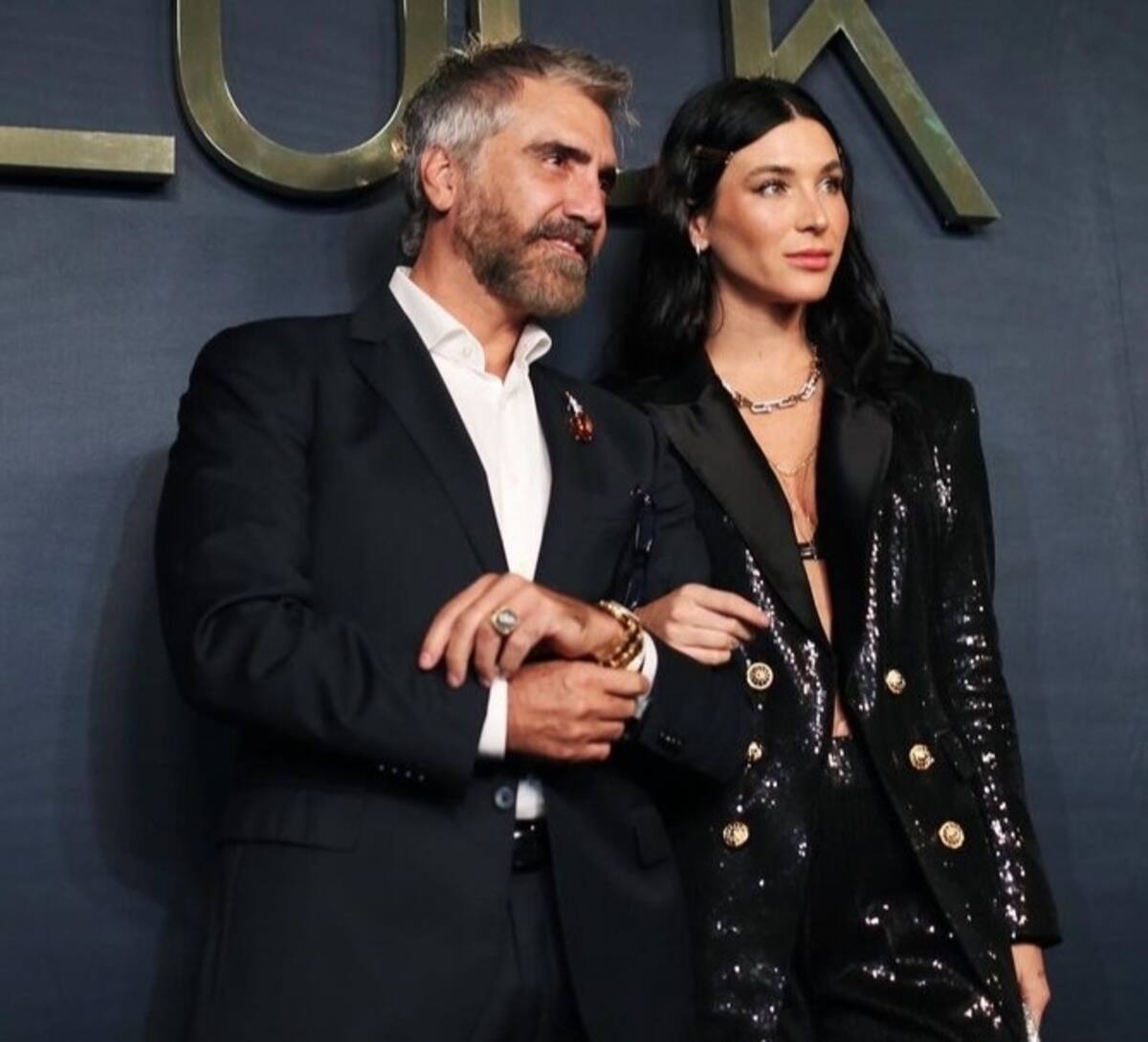 Novia de Alejandro Fernández presume de extravagante colección de bolsos - Créditos: Instagram