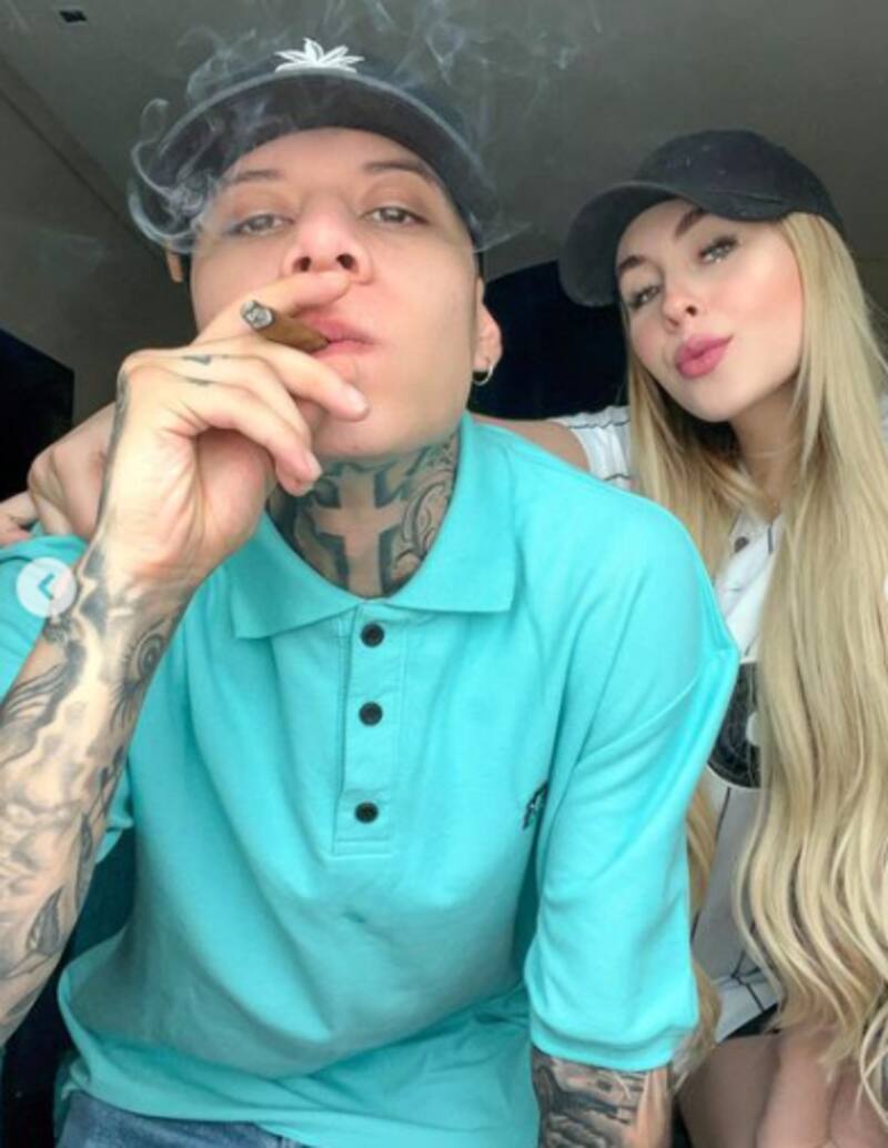 Novia de Santa Fe Klan muestra rostro de su bebé - Créditos: Instagram