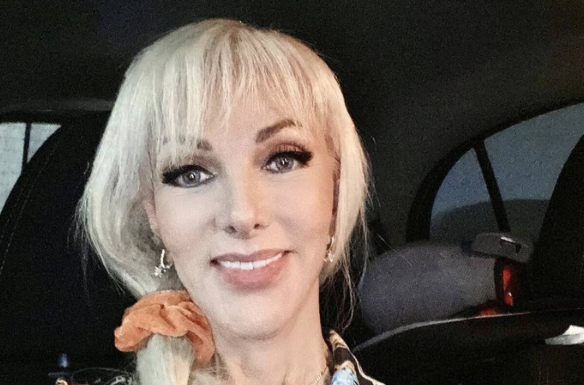 Olivia Collins relató que se intentó quitarse la vida por el infierno que vivió con su esposo