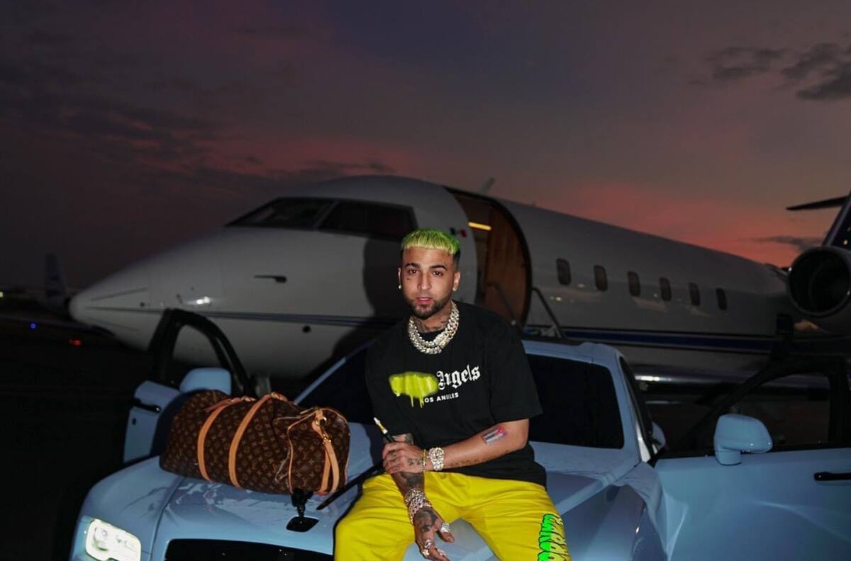 Filtran el contundente video de Ovi agrediendo a una persona y portando un arma