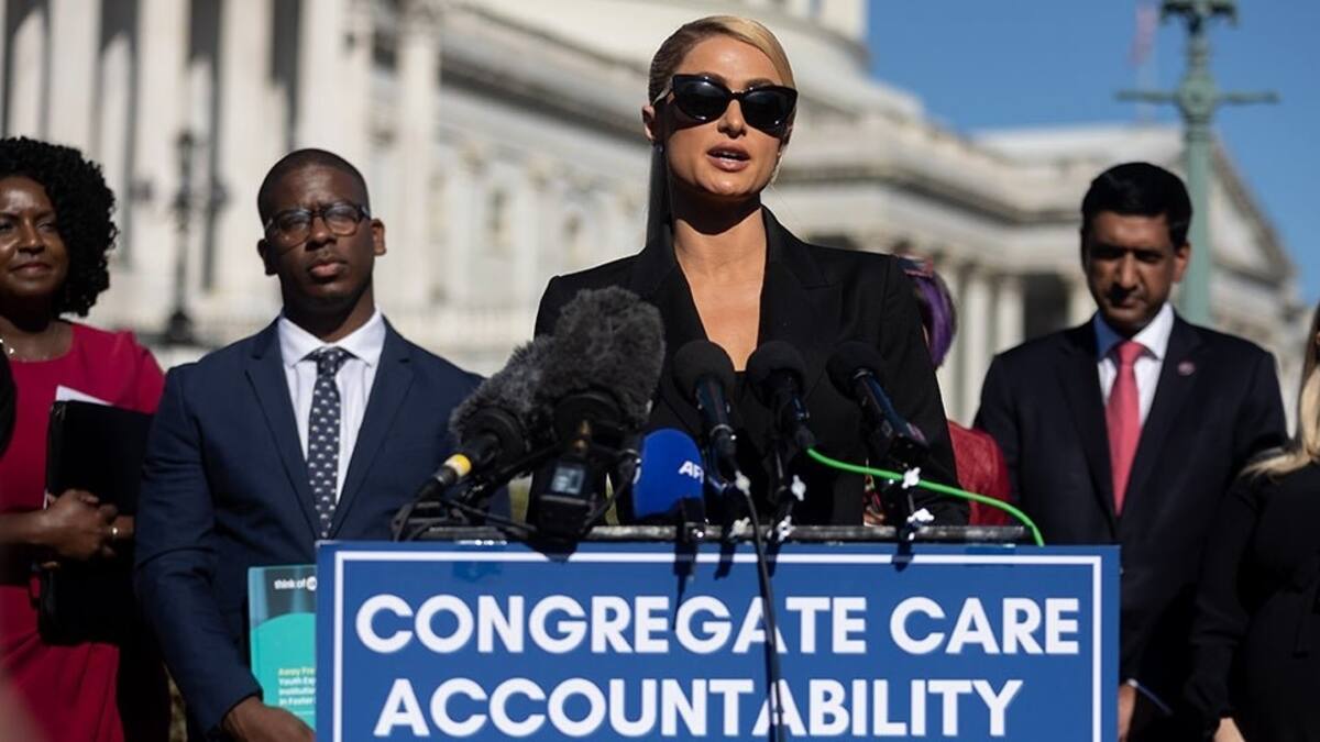 Paris Hilton reveló cómo fueron los abusos sexuales que sufrió mientras estuvo en un internado. "Me mata que esto siga ocurriendo a otros niños inocentes", declaró. - Créditos: Twitter