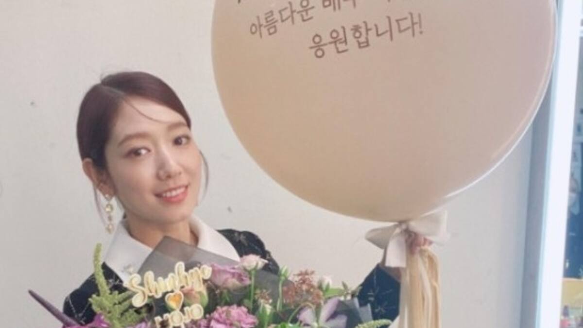 Park Shin Hye reaparece tras dar a luz