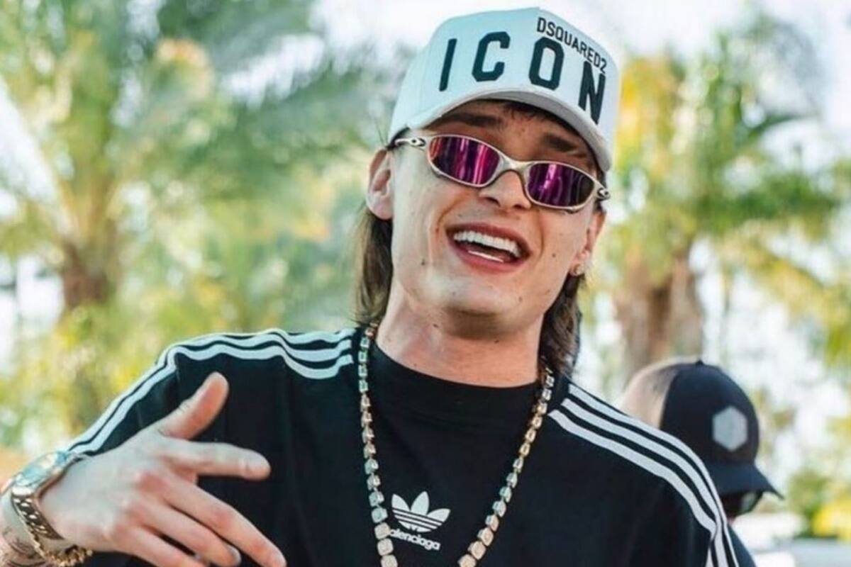El éxito Peso Pluma de Peso Pluma se deja ver en la lista de álbumes latino de Billboard.