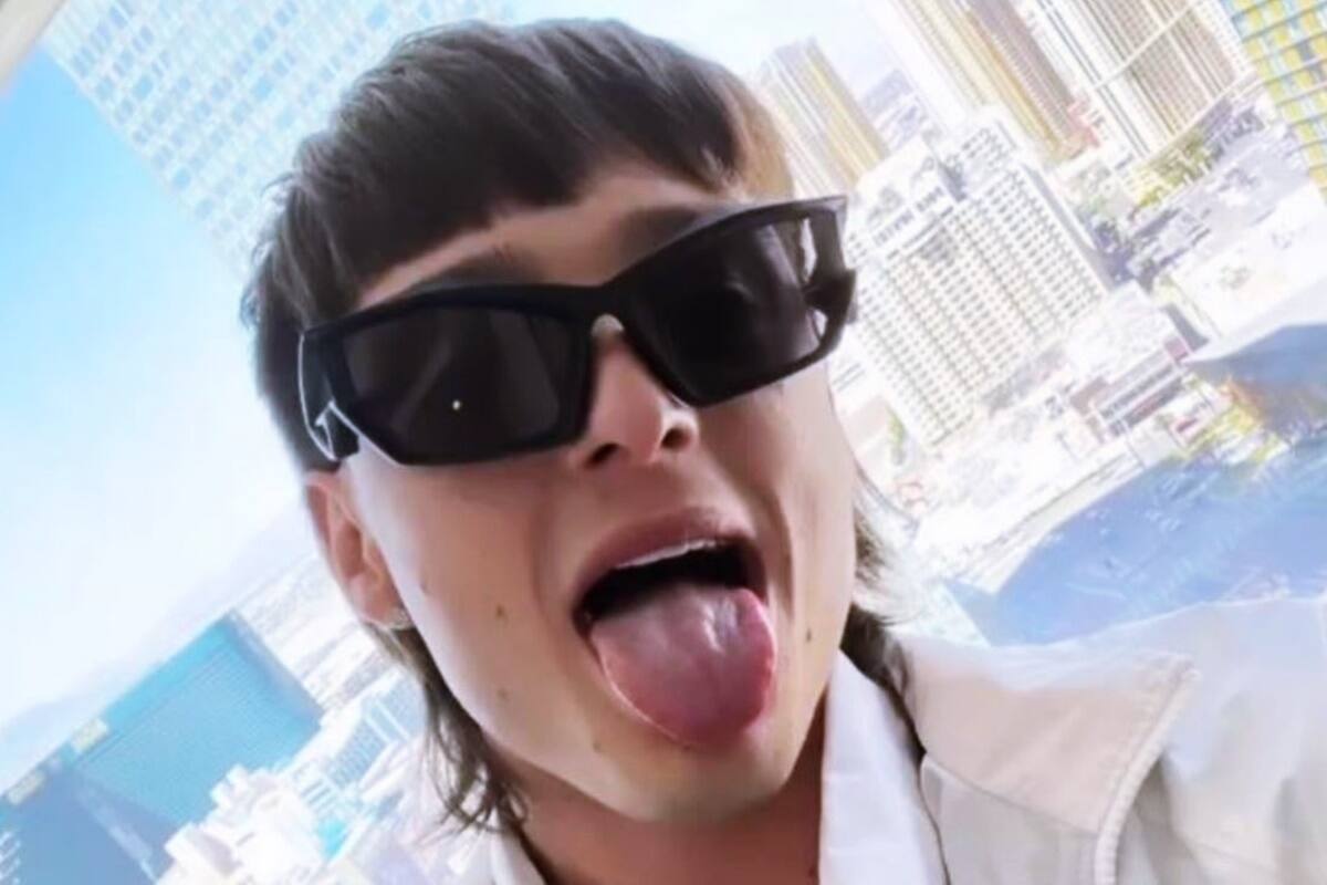 Peso Pluma El cantante mexicano lidera las listas de popularidad con sus corridos tumbados - Créditos: Twitter