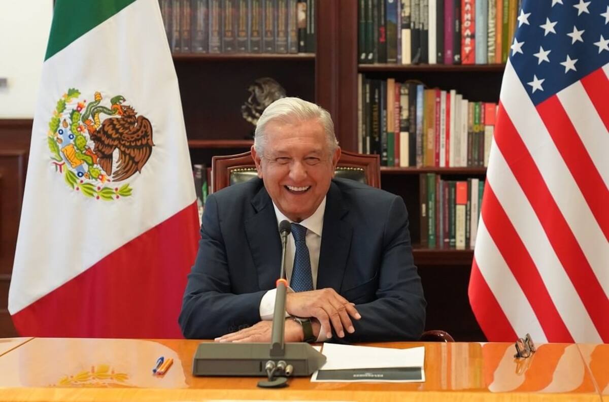 AMLO quiere a Belinda y Christian Nodal en el Zócalo luego del Grupo Firme