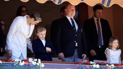 Princesa Charlene deslumbra con su elegante look en blanco ante miles de personas